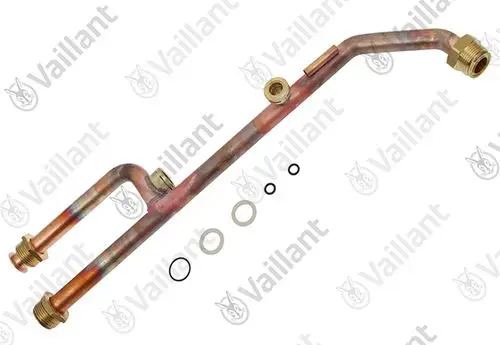 Vaillant Rohr mit mehreren Anschlüssen und Dichtungen, geeignet für Heizungssysteme. Rohrverlauf zeigt eine gebogene Form.
